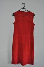 rood kleedje met kant, Vêtements | Femmes, Robes, Enlèvement ou Envoi, Pierre Mantoux, Porté, Sous le genou