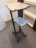 Table reglable avec projecteur Sony offert, Audio, Tv en Foto, Beamers, Ophalen of Verzenden, Zo goed als nieuw