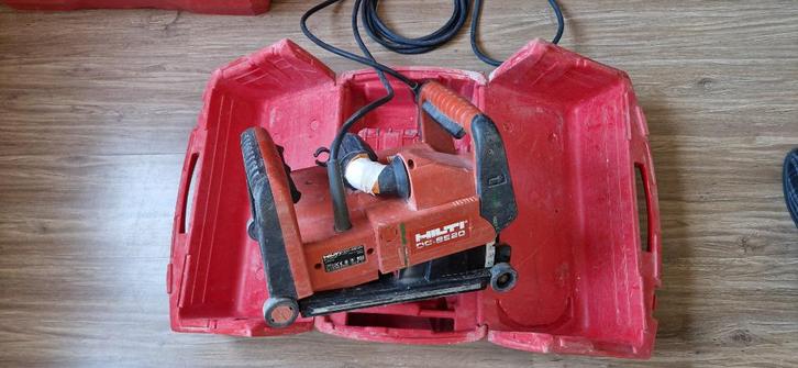 Hilti Sleuvenzaag DC-SE20 Muurfrees, Doe-het-zelf en Bouw, Gereedschap | Freesmachines, Zo goed als nieuw, Elektrisch, Muurfrees