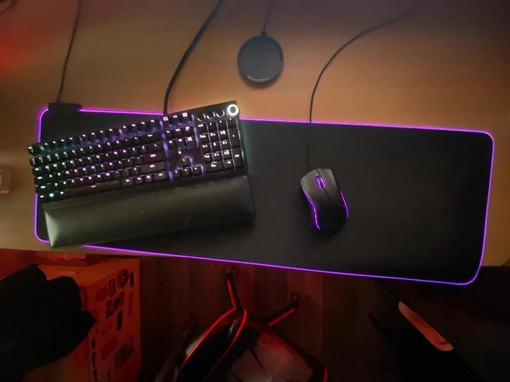Gaming keyboard met muismat BUNDLE, Computers en Software, Overige Computers en Software, Gebruikt, Ophalen