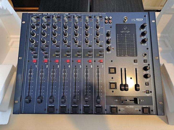 Mengtafel Behringer Professional mixer DX2000usb, Muziek en Instrumenten, Mengpanelen, Zo goed als nieuw, 5 tot 10 kanalen, Microfooningang