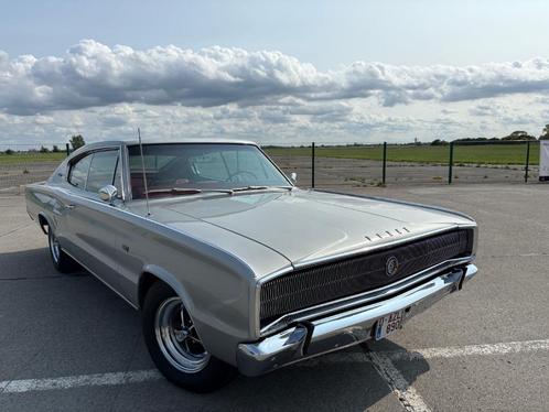 Dodge Charger 383 Big Block -Tijdscapsule in originele staat, Auto's, Oldtimers, Particulier, Elektrische ramen, Metaalkleur, Radio