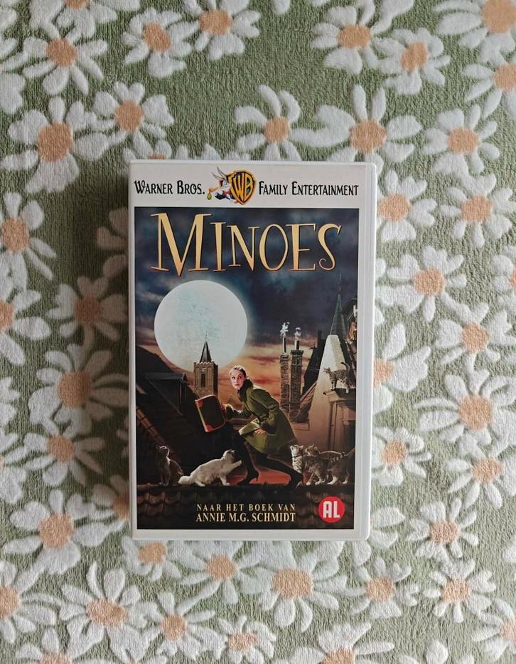 VHS - Minoes - Warner Bros - Vintage - €1,50, Cd's en Dvd's, VHS | Film, Gebruikt, Nederlandstalig, Alle leeftijden, Ophalen