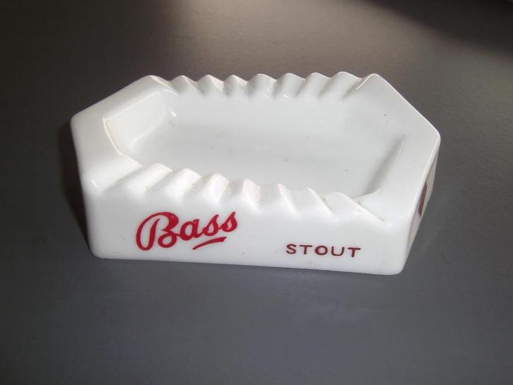 Vintage asbak van opalineglas „DOVERBEL” 18 x 11 x 4 cm, Verzamelen, Overige Verzamelen, Zo goed als nieuw, Ophalen of Verzenden