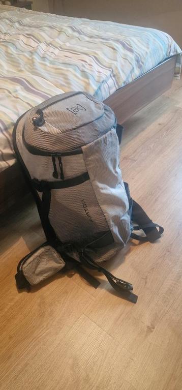 Burton AK Snowboard rugzak. 26l beschikbaar voor biedingen