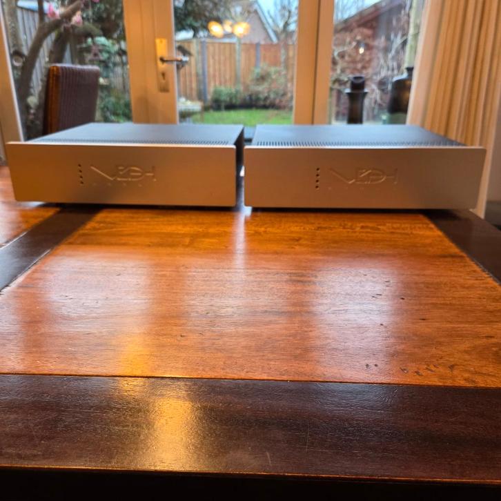 van den Hul monoblok eindversterkers, Audio, Tv en Foto, Versterkers en Ontvangers, Zo goed als nieuw, Stereo, 120 watt of meer