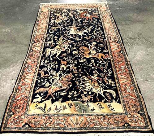 Antiek Iraanse tapijt (Ghom) Jacht tafereel design 335x160cm, Antiquités & Art, Tapis & Textile, Enlèvement