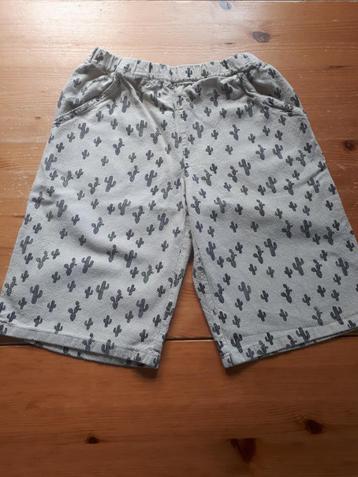 Short enfant taille 152