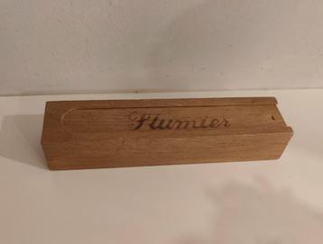 Ancien plumier en bois vintage 23 cm. Parfait état  beschikbaar voor biedingen
