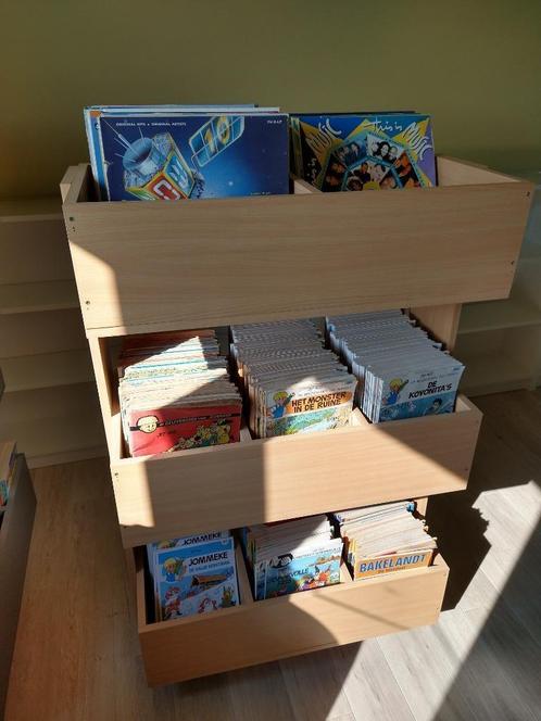 2 bakken voor het bewaren van stripverhalen., Boeken, Stripverhalen, Zo goed als nieuw, Ophalen
