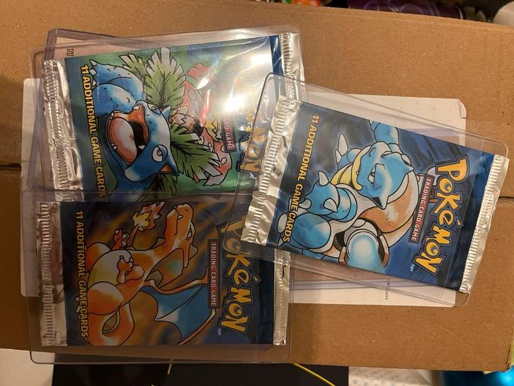 Base boosters (leeg), Hobby en Vrije tijd, Verzamelkaartspellen | Pokémon, Zo goed als nieuw, Ophalen of Verzenden