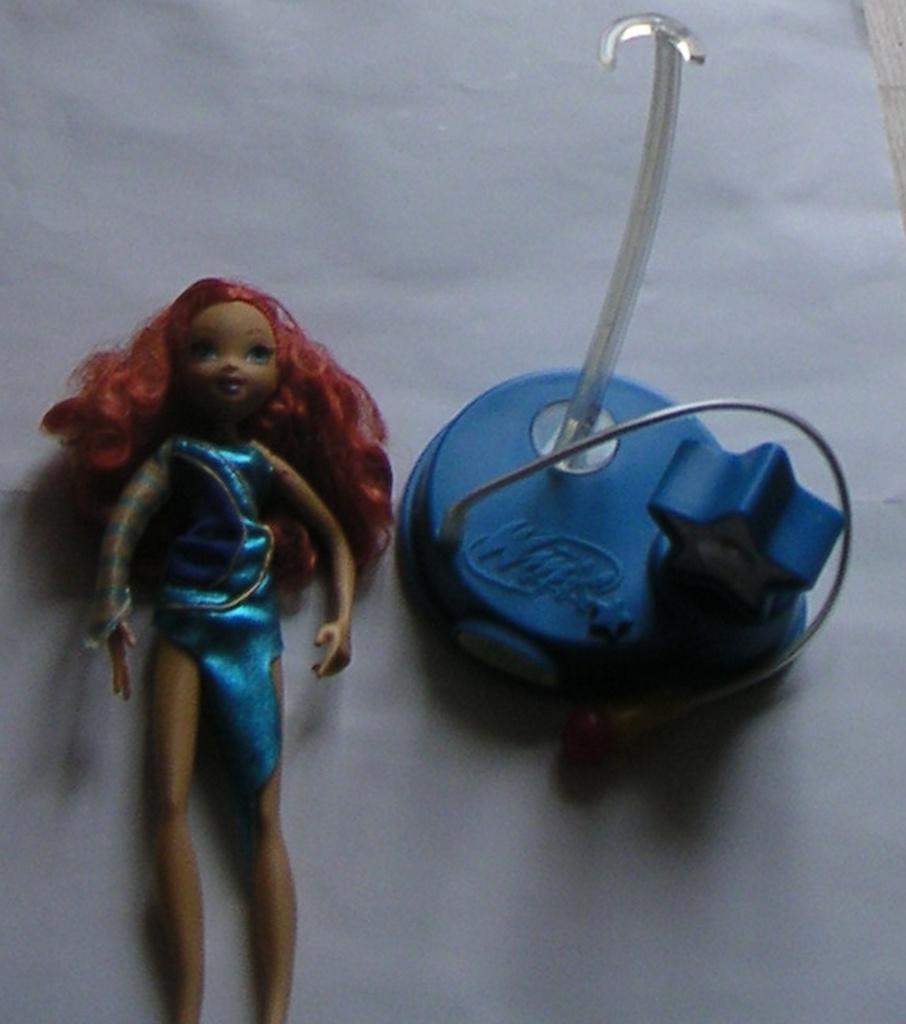 poupée Winx Club Bloom, Collections, Poupées, Utilisé, Poupée, Enlèvement ou Envoi