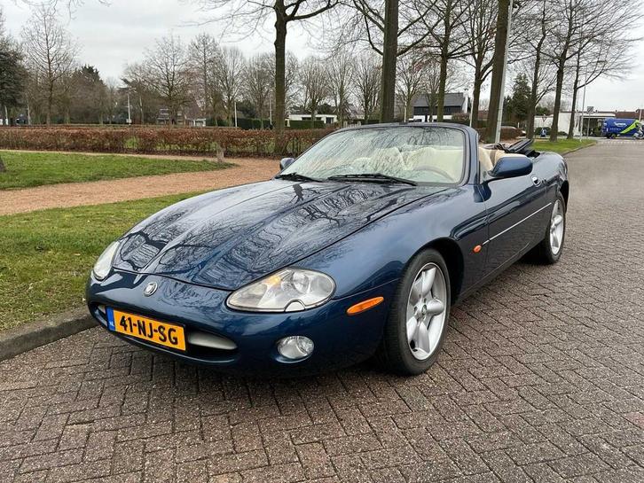 1997 Jaguar XK8 - 4.0 V8 Convertible - Personenauto, Auto's, Jaguar, Bedrijf, XK, Open dak, Overige brandstoffen, Euro 2, Cabriolet