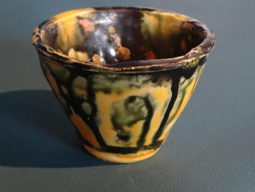 Chinese Baijiu cup met Tang-Sancai glazuur,, Antiek en Kunst, Antiek | Keramiek en Aardewerk, Verzenden