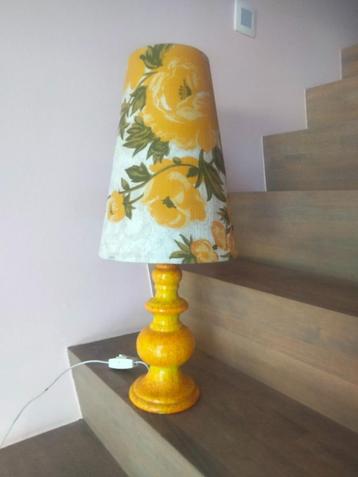 1970s vintage lamp tafelmodel keramiek flower power beschikbaar voor biedingen