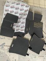 Tapis de voiture- NEUF- Mercedes Benz W212 2009/2012, Autos : Divers, Tapis de voiture, Enlèvement, Neuf