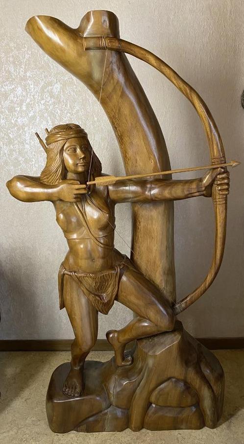 Groot houten beeld van een vrouwelijke jager, Antiquités & Art, Art | Sculptures & Bois, Enlèvement ou Envoi