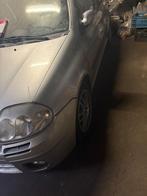 Très belle Renault Clio 16V sport émotion 1 propriétaire, Autos, Argent ou Gris, Entreprise, 3 portes, Essence
