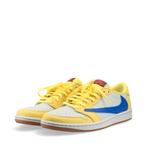 Nike air Jordan Travis Scott 40.5, Vêtements | Hommes, Chaussures, Nike, Porté, Blanc, Baskets