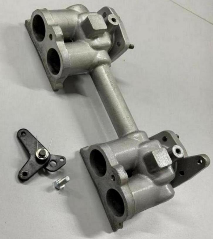 Triumph TR2 TR3 TR3A TR4A inlaatspruitstuk 302119 inlaat, Auto diversen, Auto-accessoires, Ophalen of Verzenden