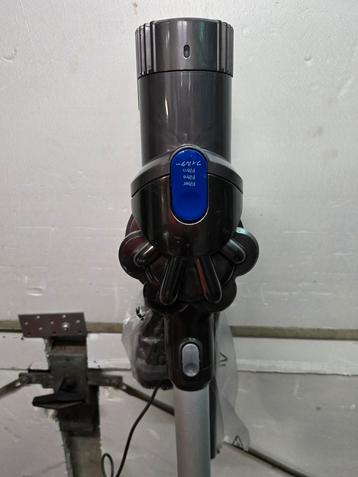 Dyson dc45 avec support chargeur d origine et 2 accessoires, Enlèvement ou Envoi, Comme neuf, Réservoir, Aspirateur de table
