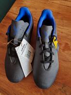 Nieuwe voetbalschoenen, merk Adidas, maat 38 2/3, Ophalen of Verzenden, Nieuw