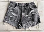 Short en jean taille haute Bershka taille 38 (y011), Gris, Enlèvement ou Envoi, W30 - W32 (confection 38/40), Comme neuf