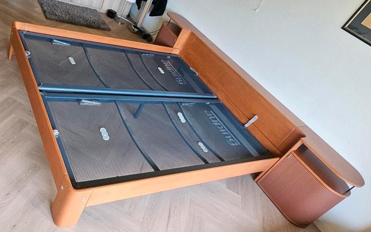 Auping Auronde Bed 160x200cm met Achterwand en Nachtkastjes, Huis en Inrichting, Slaapkamer | Beddengoed, Zo goed als nieuw, Ophalen of Verzenden