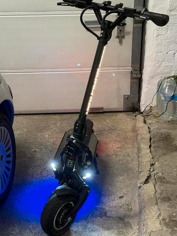 Dualtron Victor 60v 30ah ey3 app beschikbaar voor biedingen