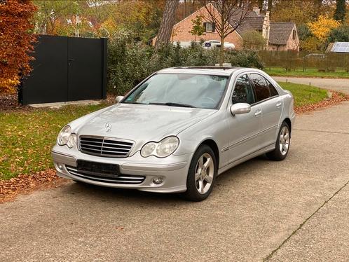 Mercedes C230 kompressor 2.5 benzine V6 2005 Facelift, Auto's, Mercedes-Benz, Particulier, C-Klasse, Benzine, Automaat, Ophalen