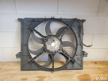 Mercedes ML W164 koelvin ventilator motor a1645000193 €150 beschikbaar voor biedingen