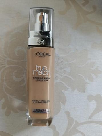 Foundation L'Oréal Paris. Als nieuw.Koopje. beschikbaar voor biedingen