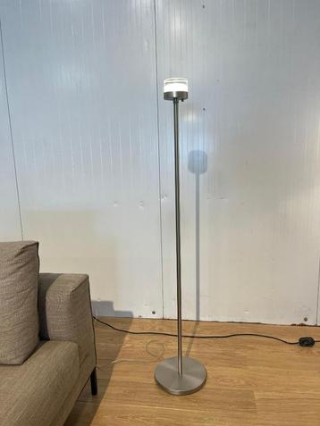 Lampadaire design — Hauteur 145 cm | PN : 1000€, Enlèvement ou Envoi, Comme neuf, 100 à 150 cm, Métal