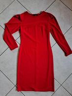 Rood kleedje met details op de mouwen, Vêtements | Femmes, Robes, Comme neuf, Primark, Taille 38/40 (M), Rouge