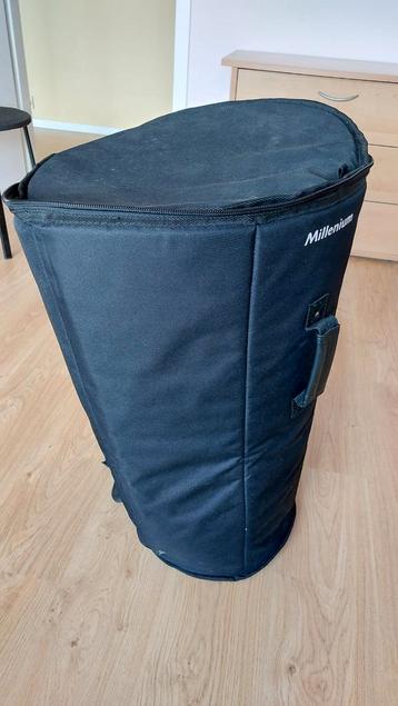 Zak voor grote djembe beschikbaar voor biedingen