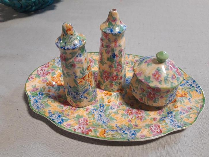 Bakje met potjes voor zout, peper, mosterd, Antiek en Kunst, Antiek | Porselein, Ophalen