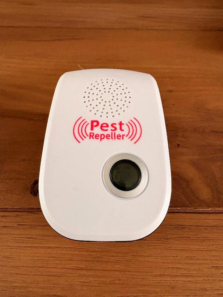 Ultrasonic pest control / verjaagd ongedierte in huis, Dieren en Toebehoren, Knaagdieren, Januari