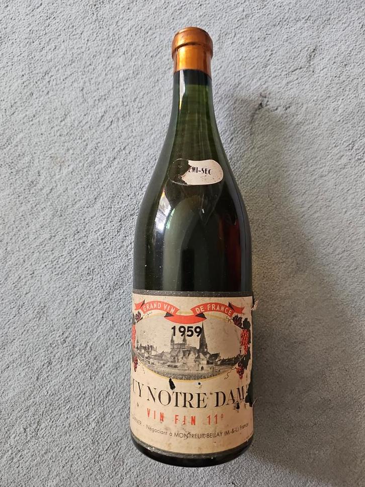 Zeldzame Franse wijnfles – Puy Notre Dame, 1959, Verzamelen, Wijnen, Ophalen of Verzenden