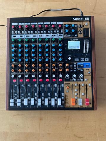 Tascam Model 12 beschikbaar voor biedingen