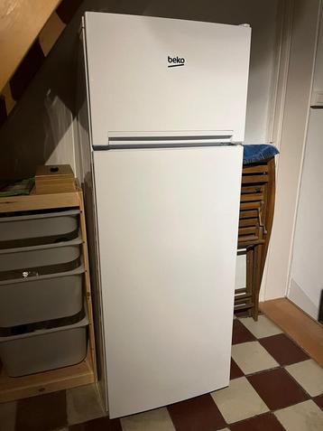 FRIGO BEKO AVEC GARANTIE, Enlèvement, Comme neuf
