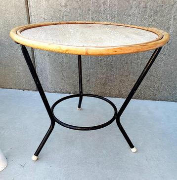 Table d'appoint vintage - rotin, Enlèvement
