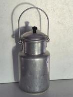 Jolie ancienne cruche à lait en aluminium, Enlèvement ou Envoi