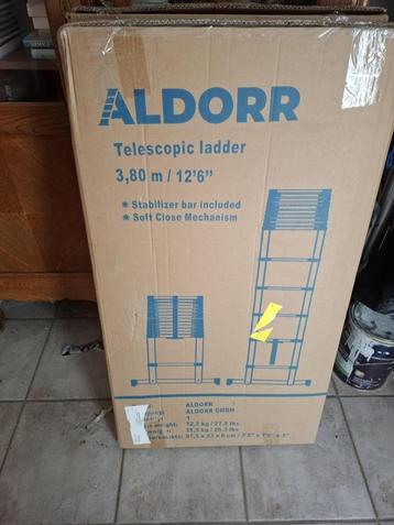 ALDORR  TELESCOPISCHE  LADDER 3.80 meter beschikbaar voor biedingen