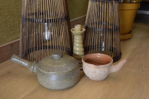 2 potjes en een kandelaar in aardewerk, Antiek en Kunst, Antiek | Keramiek en Aardewerk, Ophalen of Verzenden