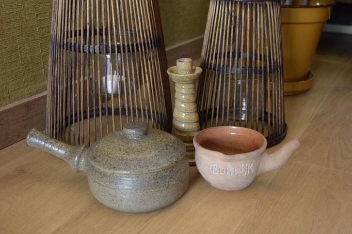2 potjes en een kandelaar in aardewerk, Antiek en Kunst, Antiek | Keramiek en Aardewerk, Ophalen of Verzenden