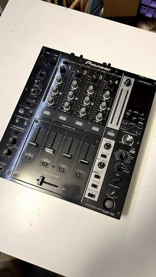Table de mixage Pionner DJM 750, Muziek en Instrumenten, Mengpanelen, Zo goed als nieuw, Minder dan 5 kanalen, Ophalen of Verzenden
