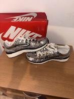 Nike P-6000 taille 44 Neuf, Kleding | Heren, Schoenen, Slippers, Overige kleuren, Nike, Nieuw