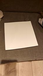 Vierkante borden, Enlèvement, Assiettes(s)