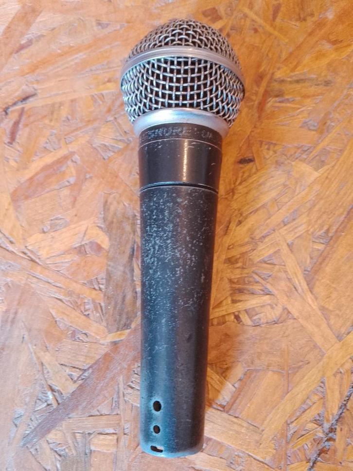 Shure sm58, gebruikt maar in perfect werkende staat, Muziek en Instrumenten, Microfoons, Gebruikt, Zangmicrofoon, Verzenden