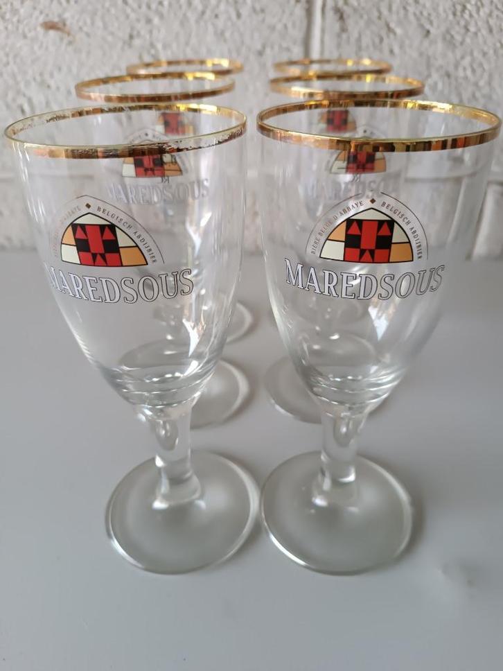 A vendre verres Maredsous, Verzamelen, Glas en Drinkglazen, Gebruikt, Bierglas, Ophalen